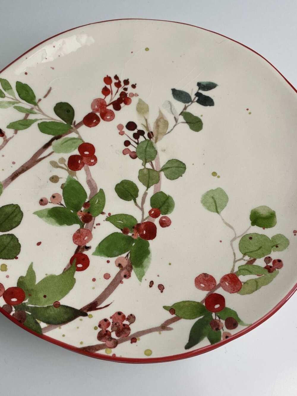 Robert Stanley Holly Berry 8" Plates Salad/Dessert se of 4